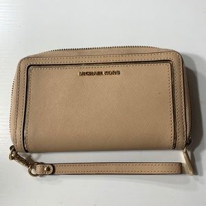 Michael Kors wristlet/wallet
